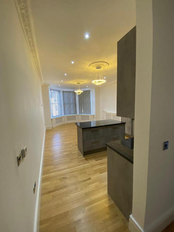 Luxury Apartment Apt4 Wolverhampton Bagian luar foto